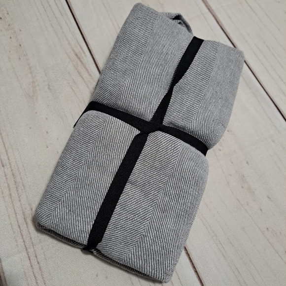 Fieldcrest Luxury Linen and Cotton Blend Napkin 4 Pack - Picture 3 of 9